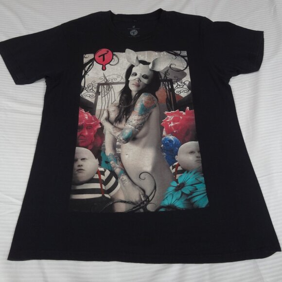 T*TS TWO IN THE SHIRT ALICE WHITE RABBIT MASK WOMAN BLACK MEDIUM T-SHIRT L199 - Picture 3 of 4
